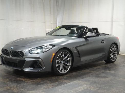 Used 2021 BMW Z4 M40i w/ Executive Package image 8