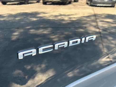 Used 2023 GMC Acadia SLT FWD image 34