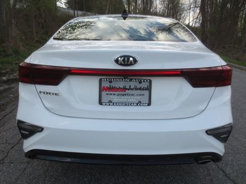 Used 2020 Kia Forte LXS FWD image 6
