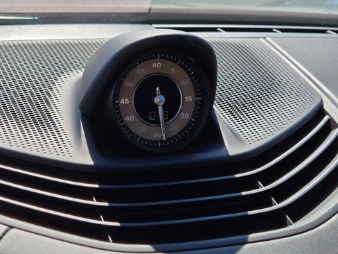 Used 2020 Porsche Taycan Turbo image 25