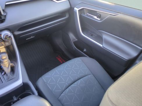 Used 2024 Toyota RAV4 XLE image 16