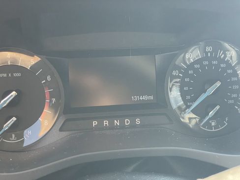 Used 2015 Ford Fusion SE w/ Equipment Group 202A FWD image 8