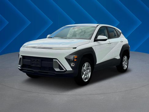 New 2025 Hyundai Kona SE image 1