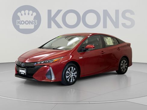 Used 2021 Toyota Prius Prime XLE w/ Carpet Mat Package (TMS) FWD image 1