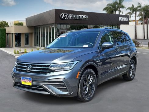 Used 2022 Volkswagen Tiguan SE FWD image 7