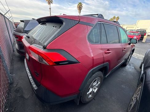 Used 2025 Toyota RAV4 XLE image 3
