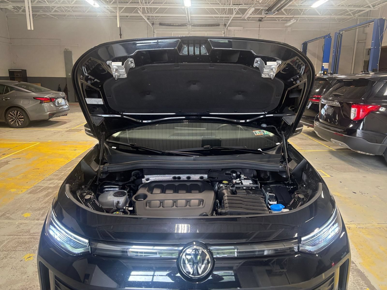 Used 2026 Volkswagen Tiguan SE FWD image 33