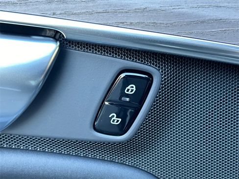 New 2026 Volvo XC90 B5 Core image 24