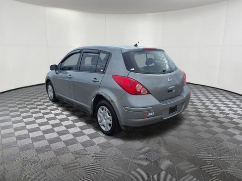 Used 2010 Nissan Versa 1.8 S image 5