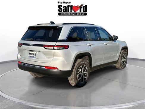 New 2025 Jeep Grand Cherokee Limited image 9