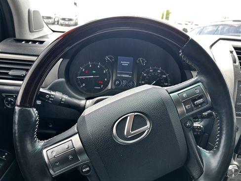 Used 2014 Lexus GX 460 Luxury AWD/4WD image 17