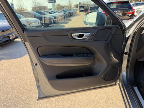 Used 2020 Volvo XC60 T6 Inscription w/ Protection Package Premier image 23