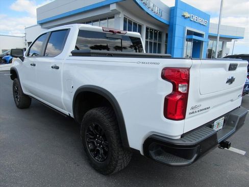 Certified 2024 Chevrolet Silverado 1500 ZR2 w/ Technology Package image 5