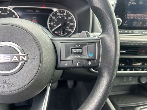 Used 2024 Nissan Rogue SV image 20