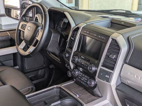 Used 2021 Ford F250 Lariat image 22
