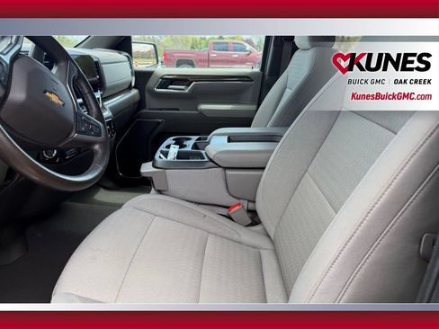 Used 2025 Chevrolet Silverado 1500 LT AWD/4WD image 6