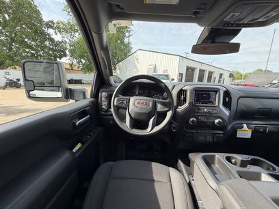 New 2026 GMC Sierra 3500 Pro w/ Convenience Package