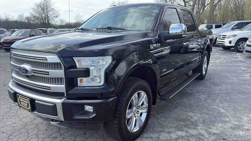 Used 2016 Ford F150 Platinum w/ Equipment Group 701A Luxury AWD/4WD image 4