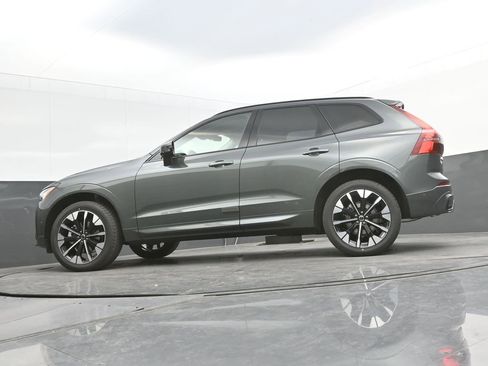 New 2026 Volvo XC60 B5 Plus w/ Climate Package AWD/4WD image 32