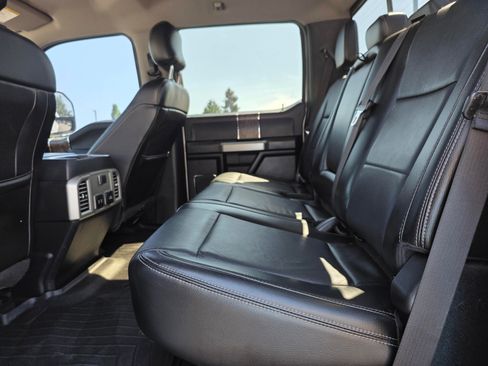 Used 2017 Ford F250 Lariat w/ Lariat Value Package AWD/4WD image 25