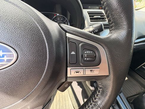 Used 2017 Subaru Forester 2.5i Touring AWD/4WD image 13