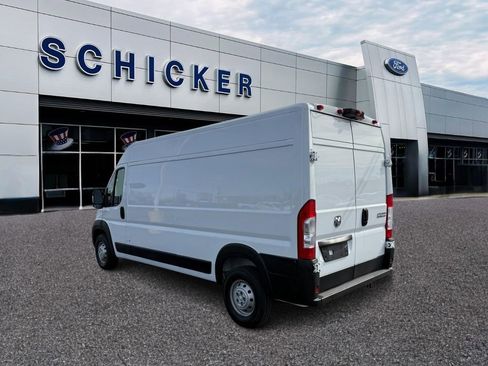 Used 2023 RAM ProMaster 2500 FWD image 3