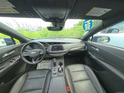 Used 2021 Cadillac XT4 Sport AWD/4WD image 25