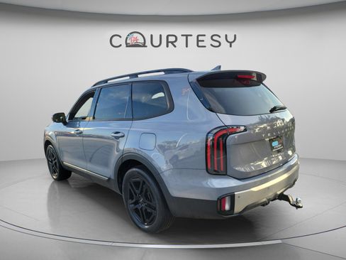 Used 2023 Kia Telluride EX X-Line AWD/4WD image 2