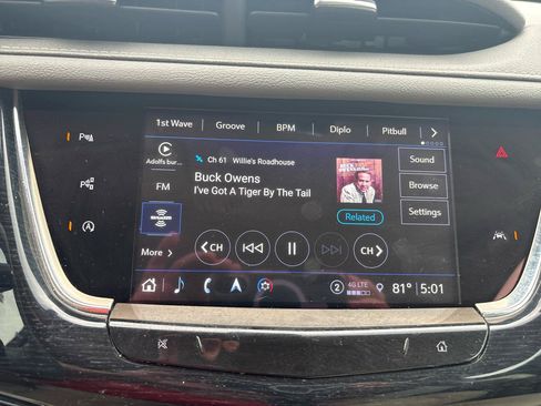 Used 2024 Cadillac XT6 Premium Luxury w/ Technology Package AWD/4WD image 23
