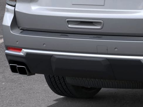 New 2026 Chevrolet Suburban High Country image 14