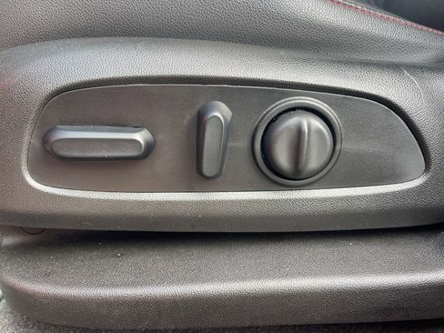 Used 2021 Chevrolet Blazer RS w/ Enhanced Convenience Package image 12