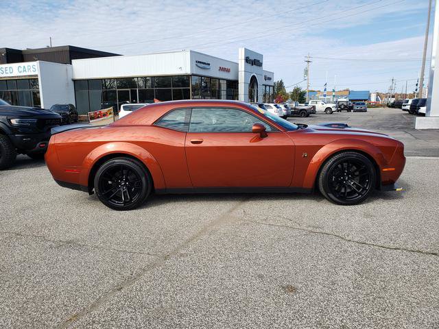 Used 2023 Dodge Challenger R/T Scat Pack RWD image 2