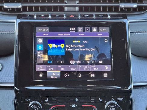 New 2025 Jeep Grand Cherokee Laredo w/ Luxury Tech Group I AWD/4WD image 3