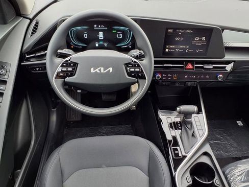 New 2026 Kia Niro LX FWD image 2