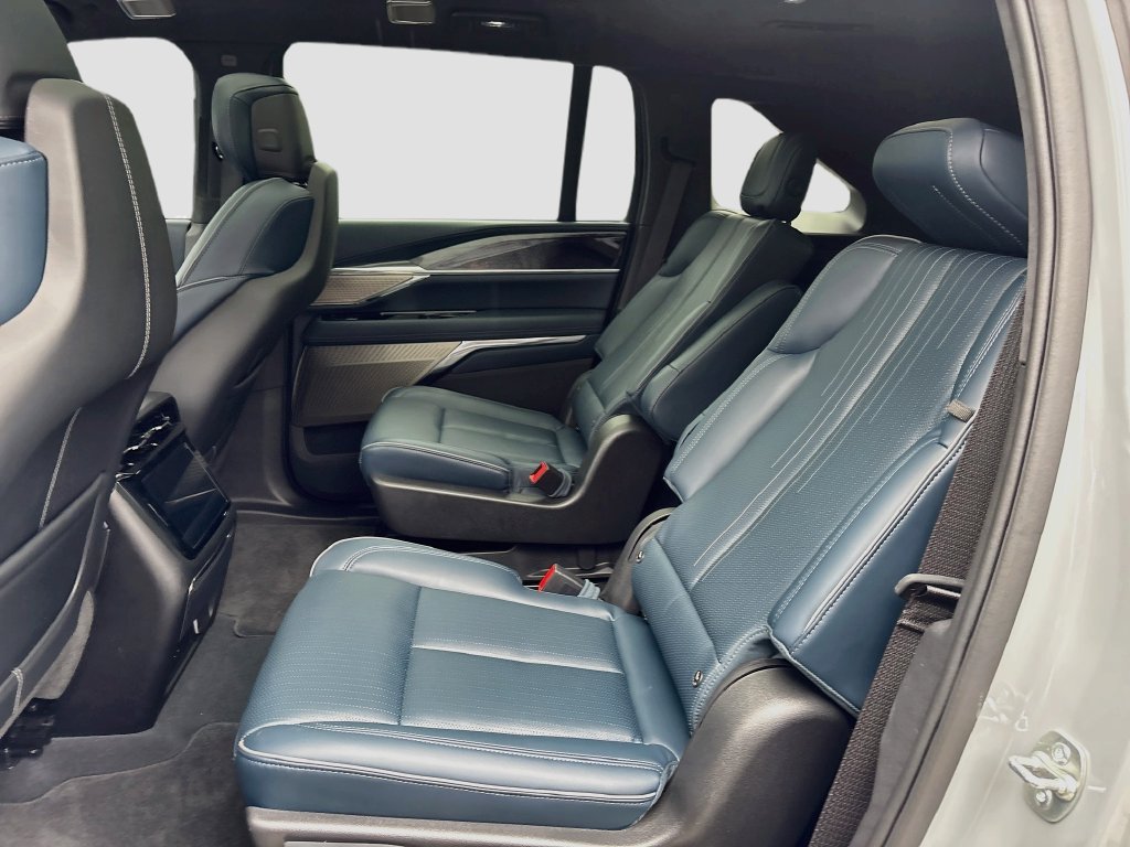 Used 2026 Cadillac Escalade IQ Sport 2 AWD/4WD image 26