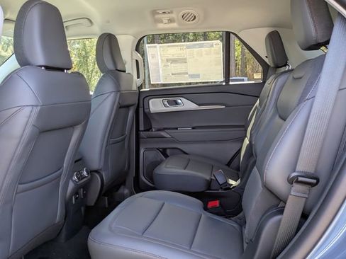 New 2026 Ford Explorer Active w/ Active Comfort Package image 14