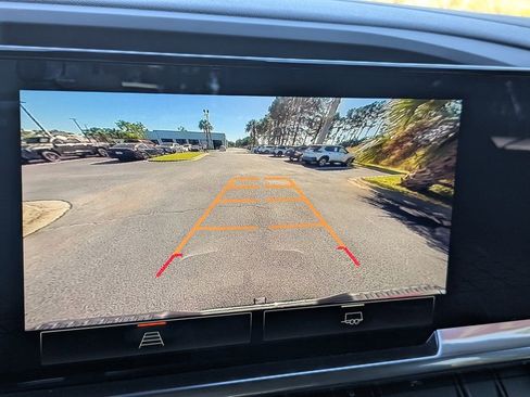 Used 2024 GMC Sierra 1500 SLT image 20