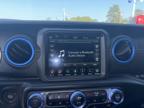 Used 2021 Jeep Wrangler Unlimited Sahara w/ Cold Weather Group image 16