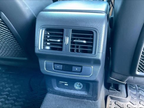 Used 2020 Audi SQ5 Prestige w/ Prestige Package image 36