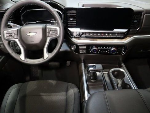 New 2023 Chevrolet Silverado 1500 LT w/ Z71 Off-Road Package image 5