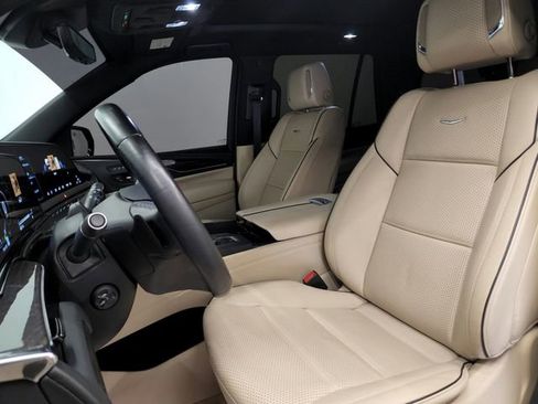 Used 2023 Cadillac Escalade Premium Luxury image 19