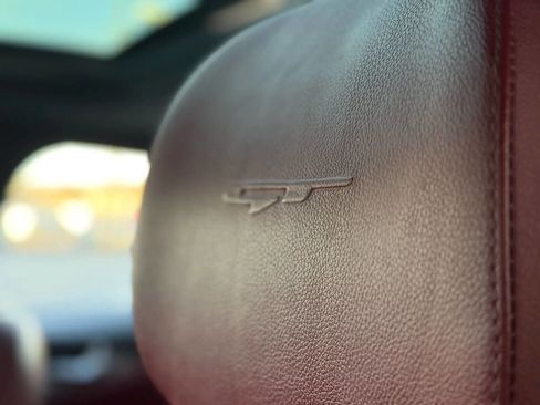 Used 2019 Kia Stinger GT1 image 11
