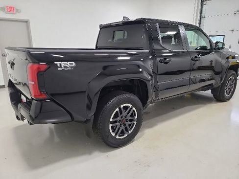 Used 2024 Toyota Tacoma TRD Sport w/ TRD Sport Upgrade Package AWD/4WD image 11