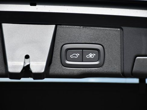 New 2026 Volvo XC60 B5 Ultra w/ Protection Package Premier image 28