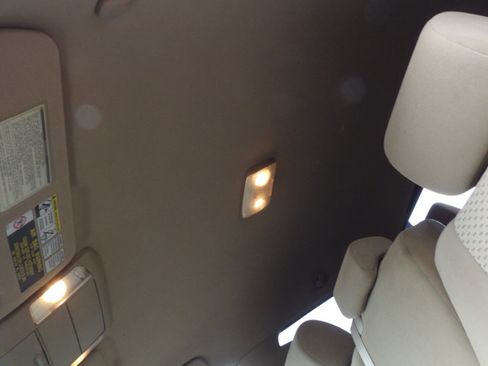 Used 2011 Toyota Tundra 4x4 Double Cab image 18