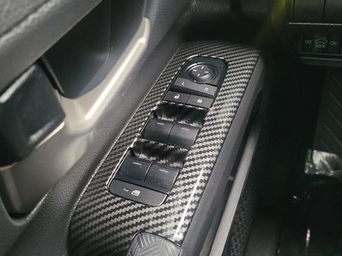 Certified 2025 Toyota Tacoma TRD Sport RWD image 19