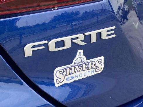 Used 2023 Kia Forte LXS FWD image 11
