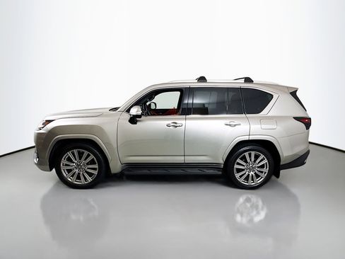 Used 2023 Lexus LX 600 4WD w/ Accessory Package (Z1) image 4