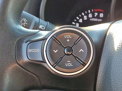 Used 2018 Kia Soul image 18