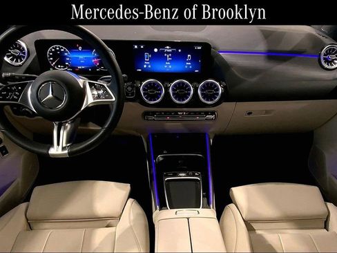 Used 2026 Mercedes-Benz GLA 250 4MATIC image 16